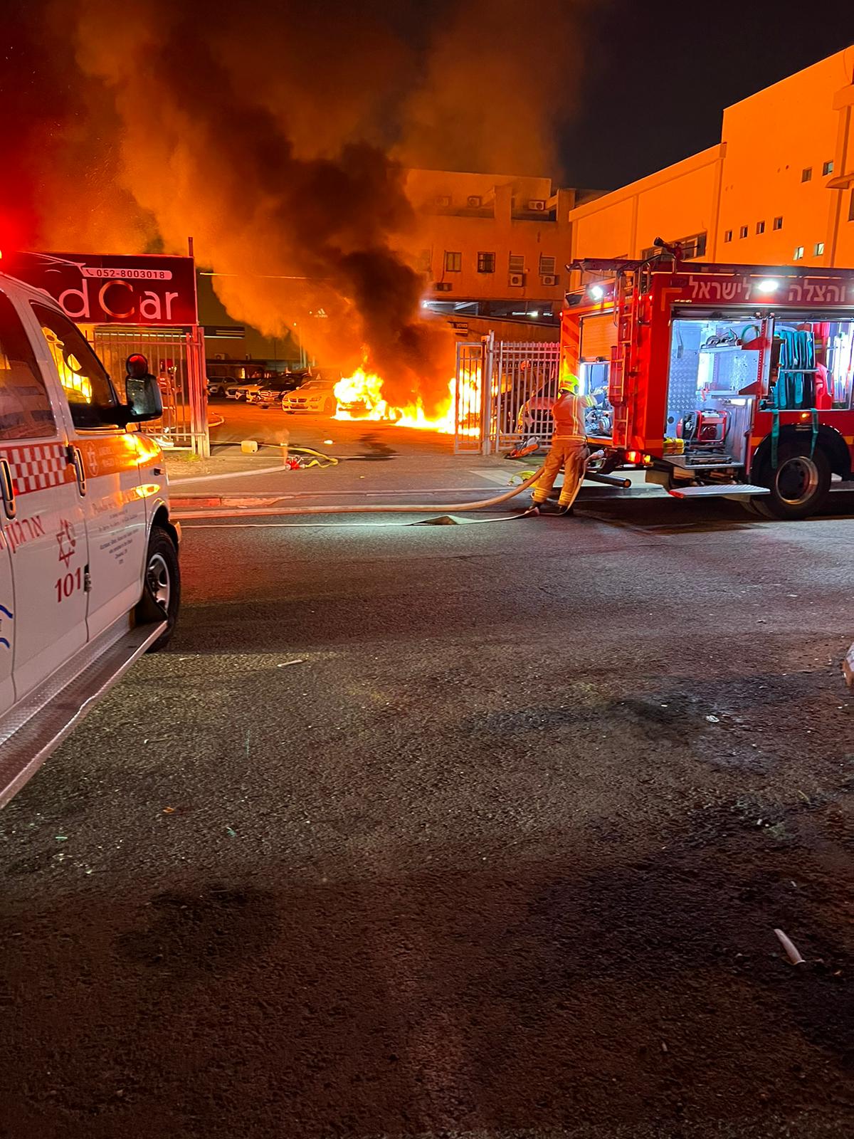 حيفا.حريق سيارات في ٣ مناطق بالمدينه.