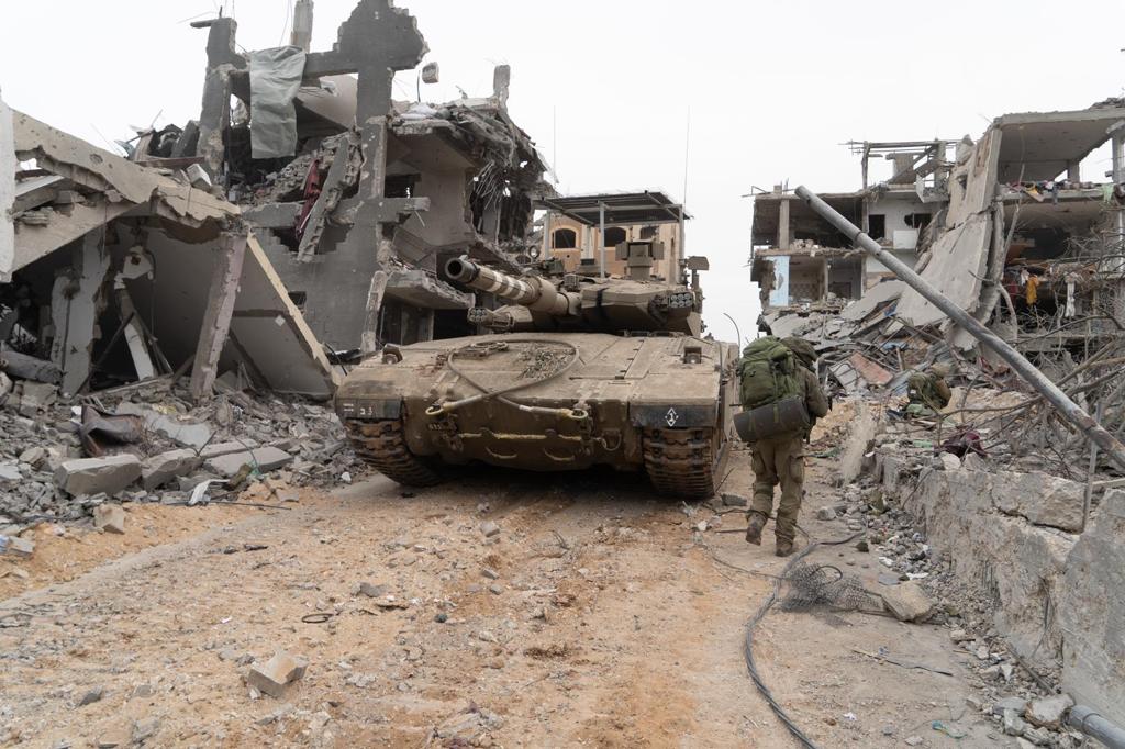 جيش الدفاع يواصل قصف أهداف بحزب الله في لبنان والمعركة في غزة مستمرة