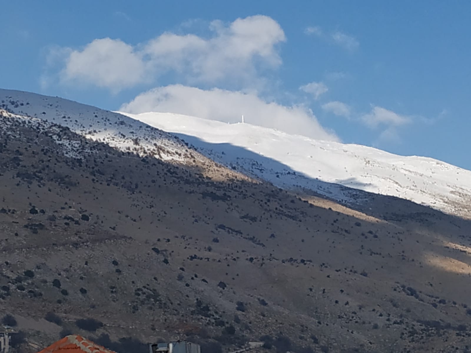 انفجار مسيرة مفخخة في منطقة مفتوحة بهضبة الجولان