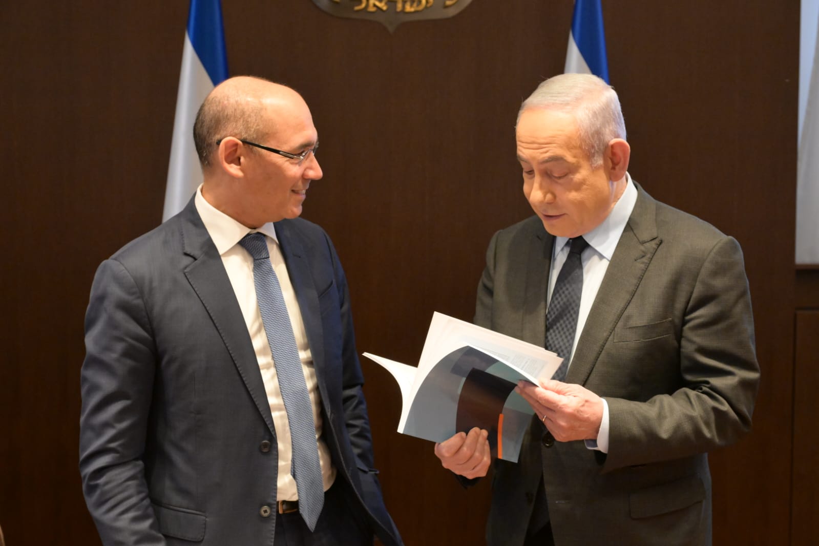 رئيس الوزراء يستلم تقرير بنك اسرائيل لسنة 2023