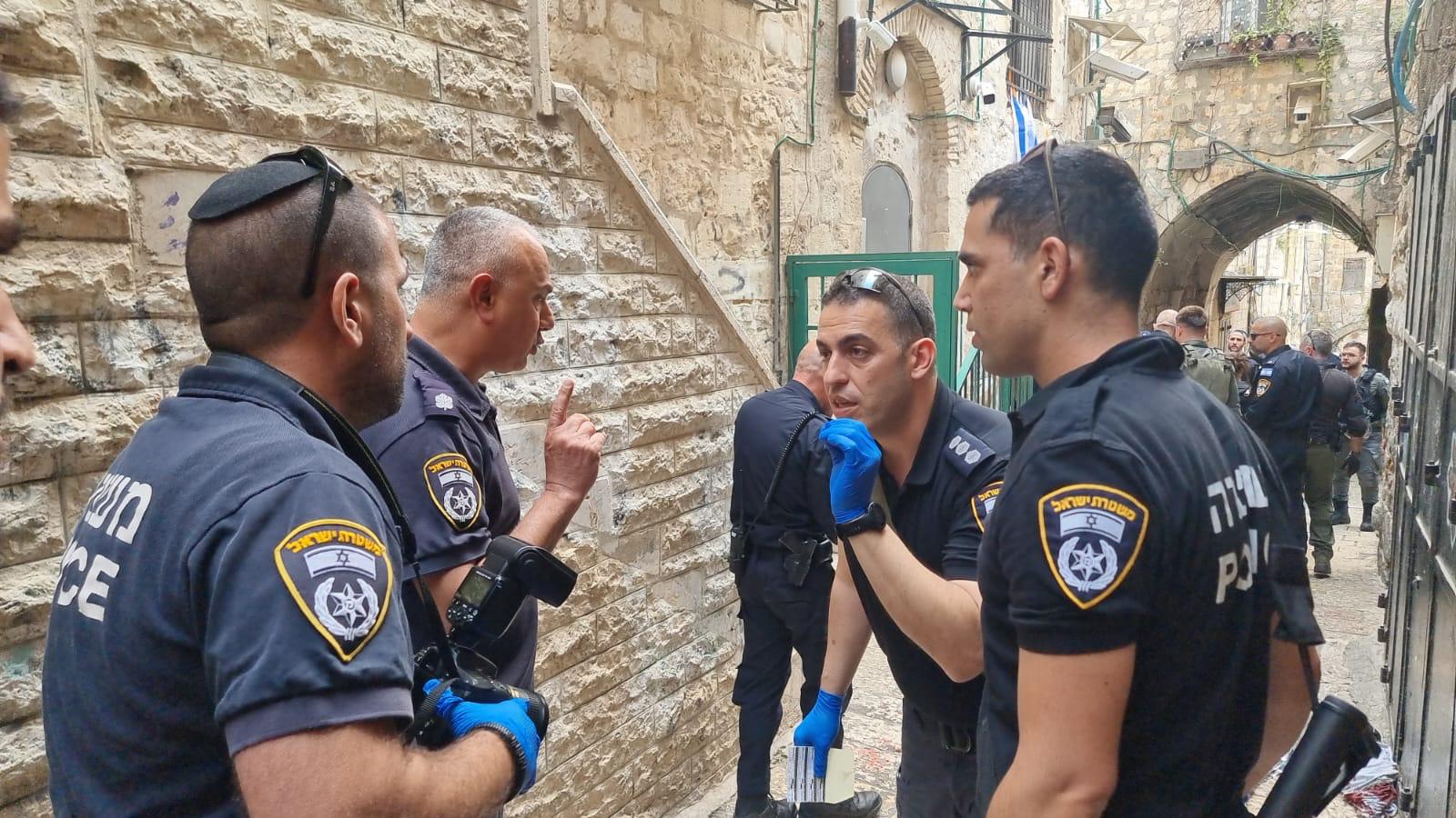 إصابة شرطي بجروح متوسط في اعتداء طعن إرهابي في البلدة القديمة من أورشليم القدس