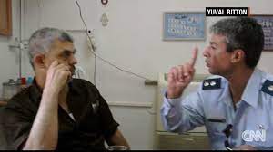 خفايا عن يحيى السنوار يكشفها لـCNN طبيب عالجه داخل سجن بإسرائيل